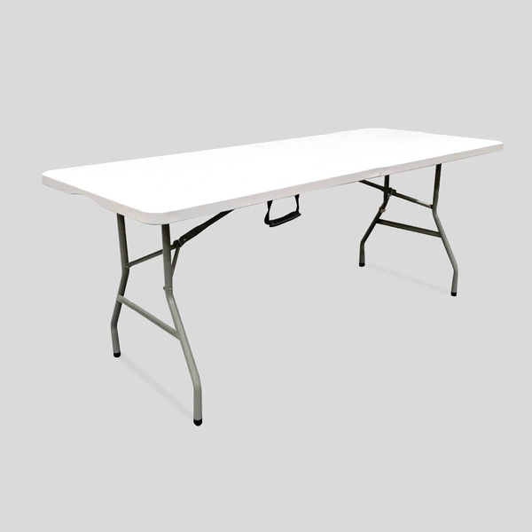 An example of the table used for the stretch fabric table cloth 